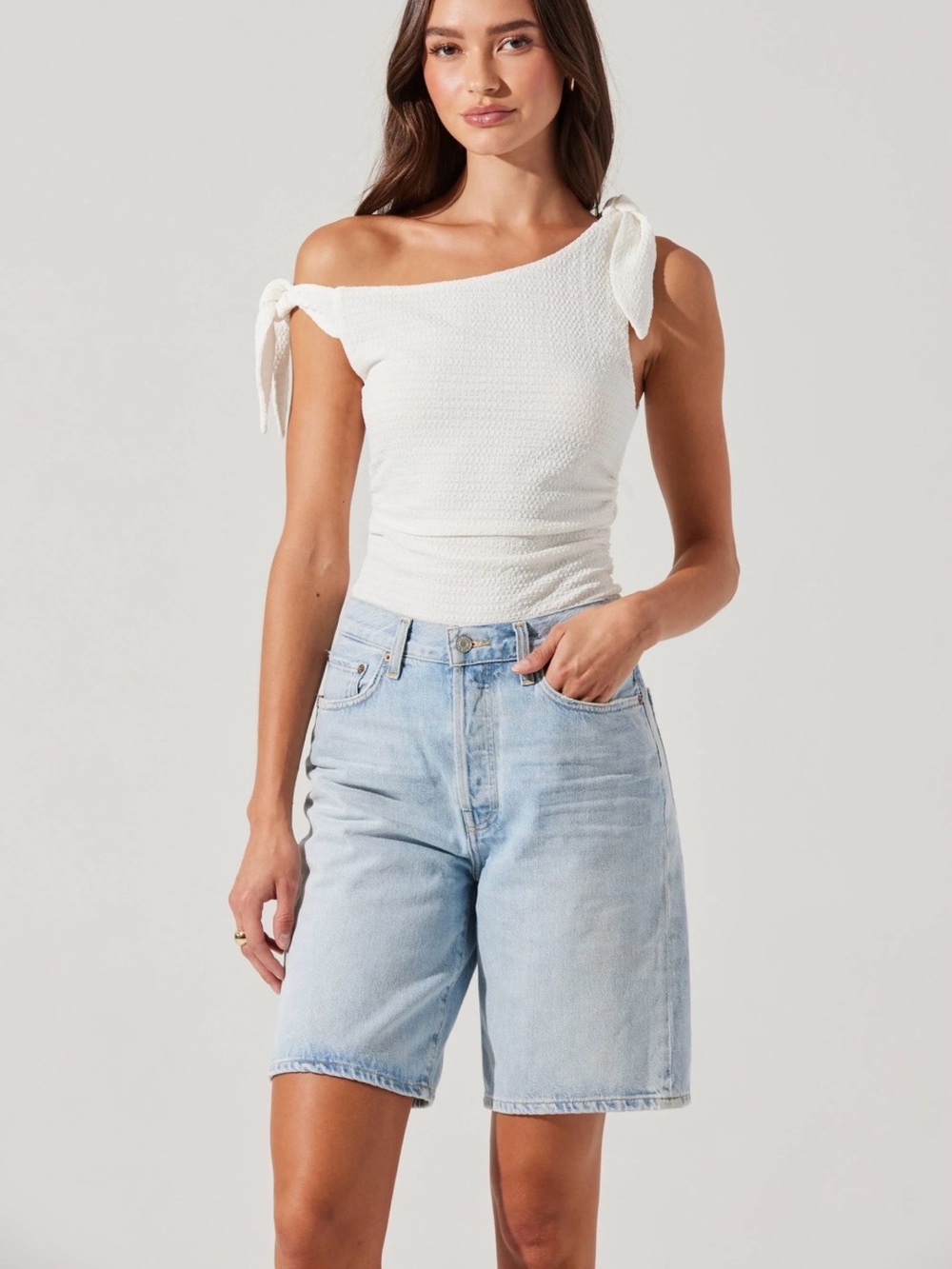Astr Lora top